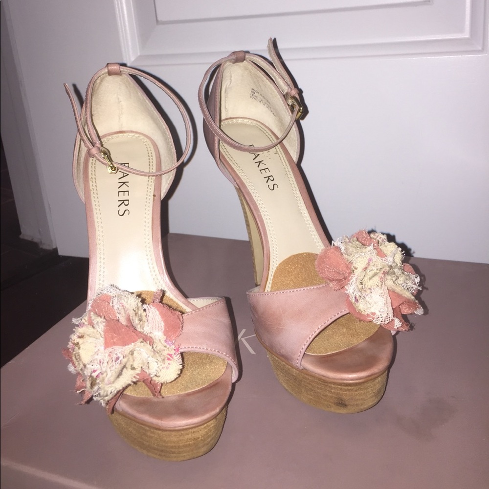 Platform Sandals - Picture 2 of 4